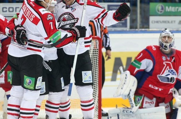 Геннадий Разин отметился победной шайбой