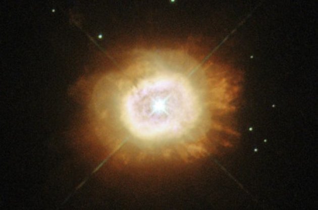 Телескоп Hubble заснял гибнущий аналог Солнца