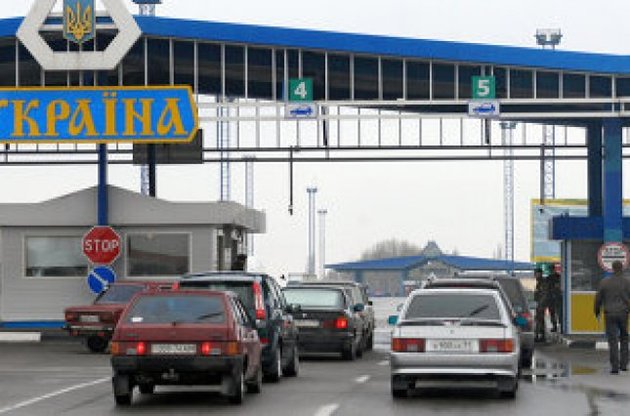Україна закрила місцеві пункти пропуску на кордоні з Білоруссю і РФ через чуму свиней