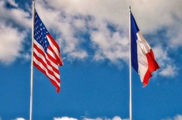 МЗС Франції викликало посла США після публікації у ЗМІ про прослуховування
