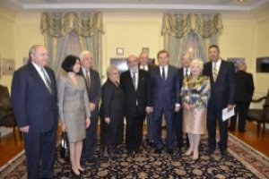 В США вручили премию Антоновичей
