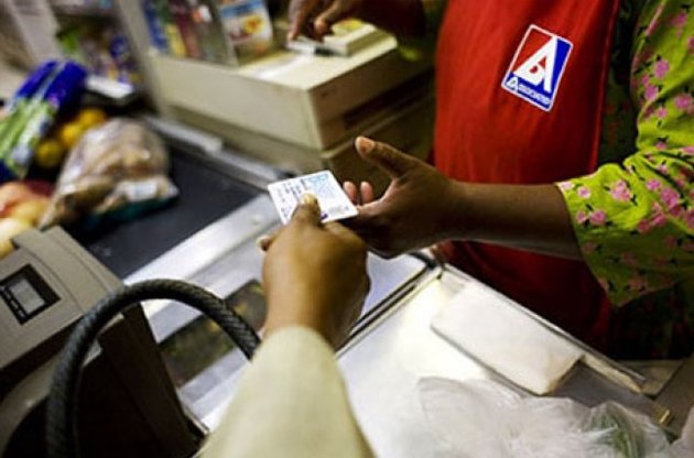 Продуктову допомогу бідним скоротили