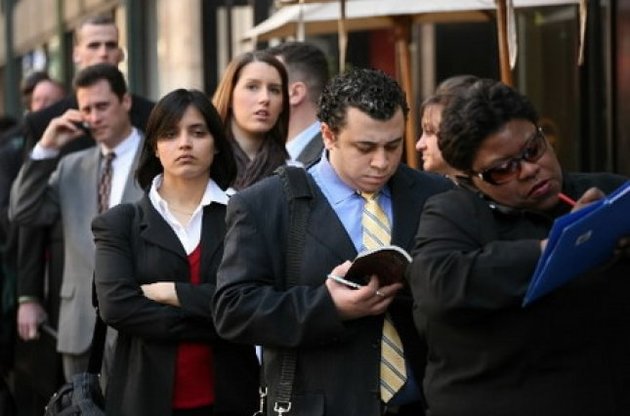 У Греції рівень задоволеності життям впав на 20%, в Іспанії та Італії - більш ніж на 10%