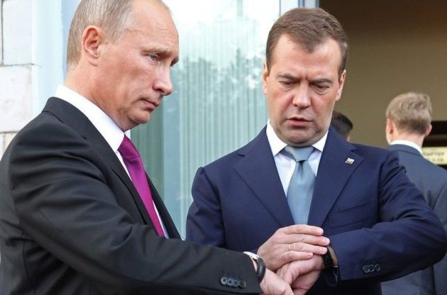 Все менше росіян схвалюють роботу Путіна і Медведєва