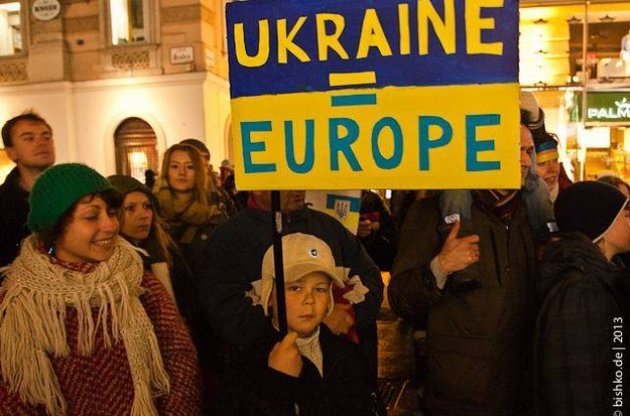 В Вене у посольства Украины начался бессрочный митинг в поддержку Евромайдана