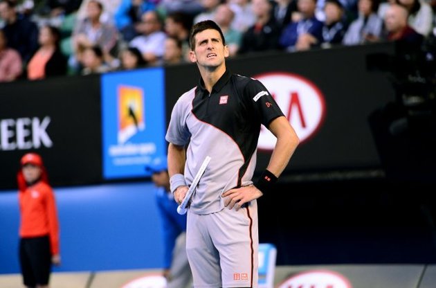 Джокович сложил полномочия чемпиона Australian Open, уступив швейцарской грозе авторитетов