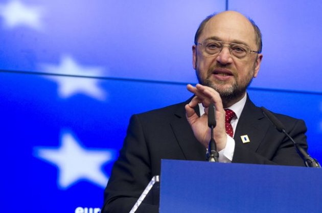 Глава Європарламенту: Брюссель натисне на обидві сторони українського конфлікту