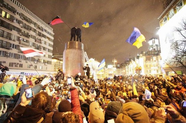 На месте поваленного Ленина могут установить памятник киевским меценатам