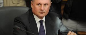 Єфремов вважає, що повернути Конституцію 2004 року може тільки референдум