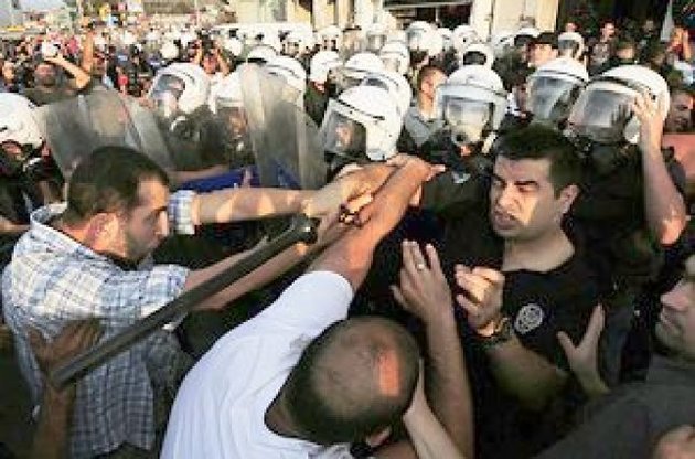 В Турции полицейским грозит пожизненное заключение за убийство демонстранта