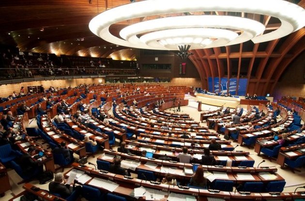ПАРЄ пригрозила українській владі позбавленням права голосу в асамблеї