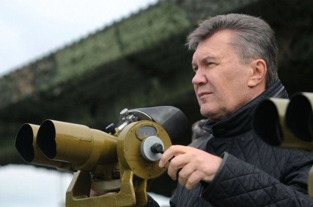 На собрании аппарата Минобороны призывали Януковича стабилизировать ситуацию в Украине