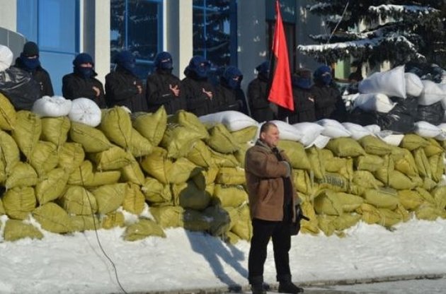 В Ровно "Правый сектор" освободит здание облгосадминистрации