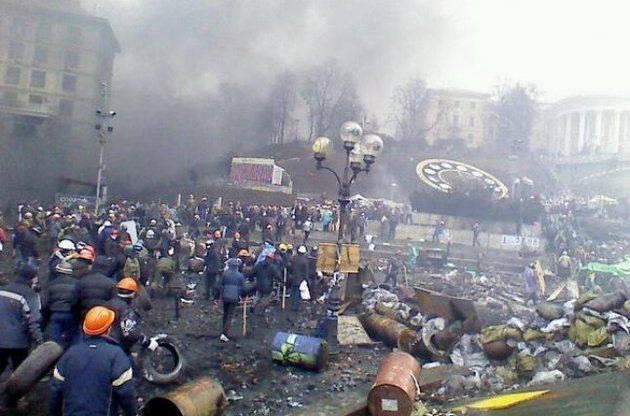 "Правый сектор" и Самооборона выдвинули условия для прекращения кровопролития в Киеве