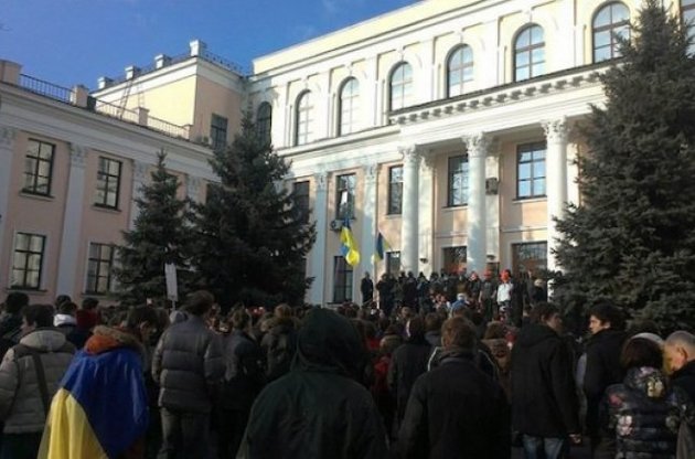 Студенты заняли Министерство образования