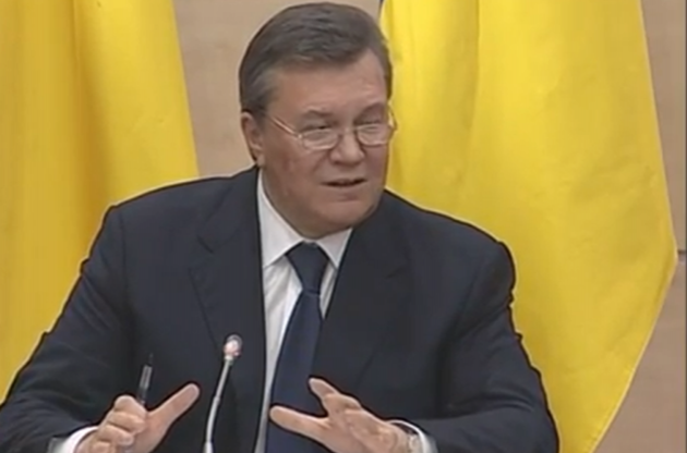 Сценарій нинішніх подій в Україні писали за її межами, вважає Янукович