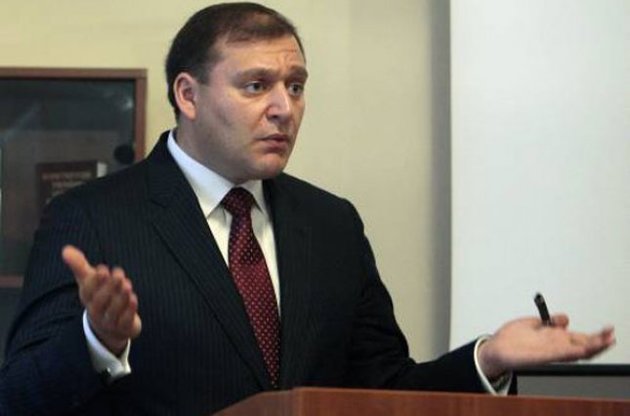 Добкин считает Януковича президентом де-юре, а Турчинова - де-факто
