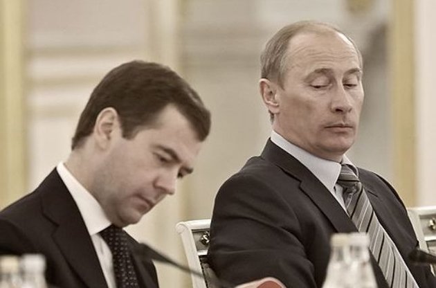 Медведев предложил Путину потребовать от Украины 16 миллиардов долларов