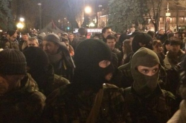 Митингующие под Радой разошлись до завтра