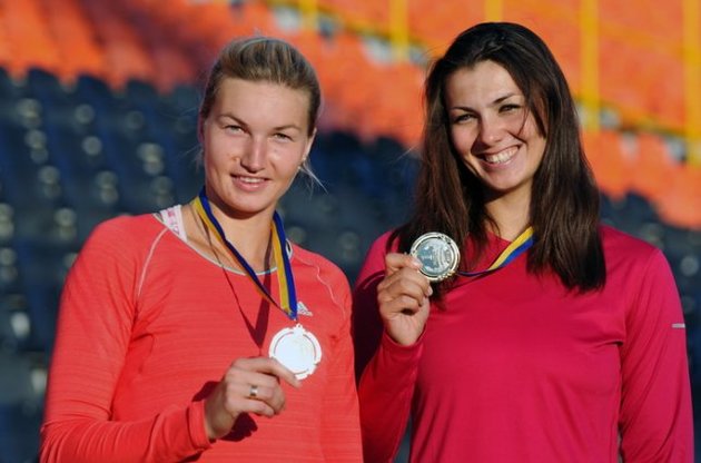 Україна може втратити талановиту спортсменку - кримчанка Віра Ребрик (ліворуч) може стати росіянкою