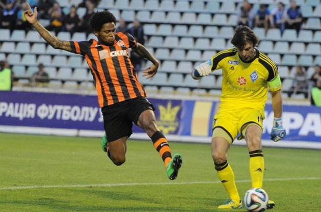 &quot;Плохому&quot; Адриану и поле мешает