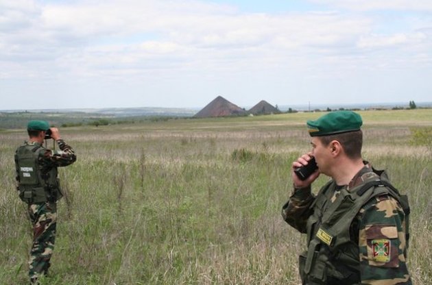 В Луганской области боевики обстреляли и разоружили пограничный наряд