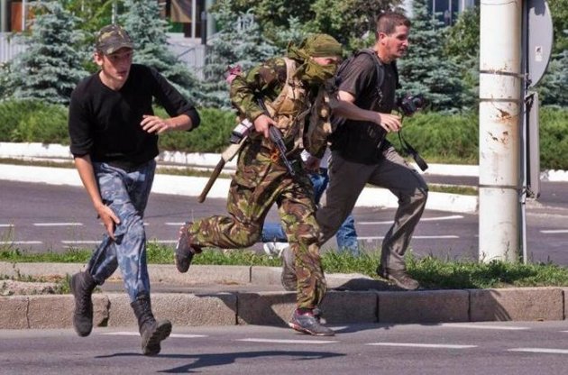 У Донецьку сили АТО зачистили аеропорт від терористів