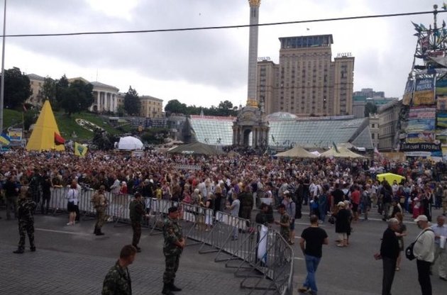 Второе общественное Вече проходит на Майдане в Киеве