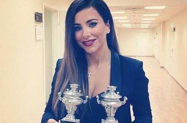 Фотография Лорак с &quot;самоварами&quot; вызвала бурю возмущения в интернете