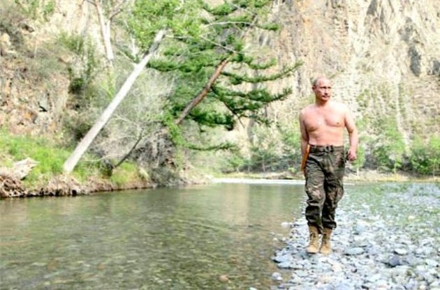 Имидж крутого парня может сыграть злую шутку с Путиным, предупредили западные СМИ