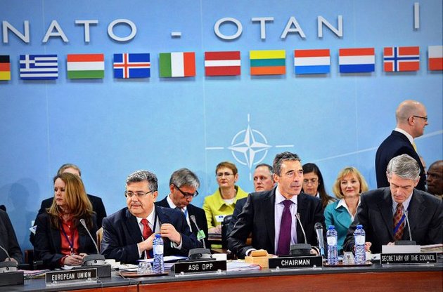 Министры стран НАТО обсуждают создание фонда для Украины