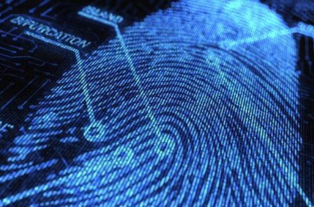 Отпечатки пальцев рук будут вносить в биометрические паспорта