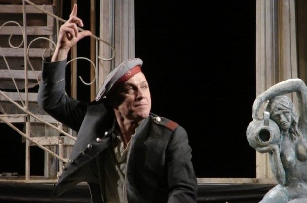 Франківці своїми виставами вже зібрали майже 86 тис. грн на підтримку армії