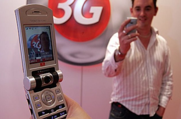 Украина не даст лицензию на 3G компаниям из России - Bloomberg