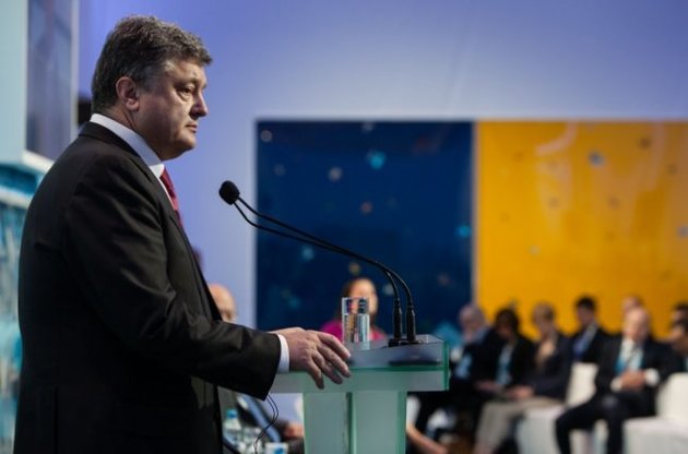 Експерти назвали прорахунки і досягнення перших ста днів президента Порошенко