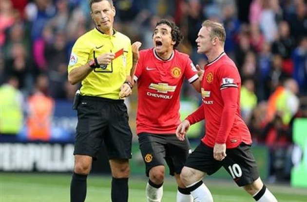 "Манчестер Юнайтед" проиграл "Лестеру", пропустив пять мячей