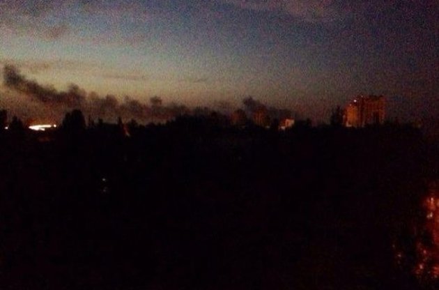 В Донецке не прекращаются обстрелы, слышны звуки залпов и взрывы