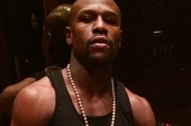 Флойд Мэйуэзер сказал лишнее в эфире телешоу и теперь может потерять свою боксерскую лицензию