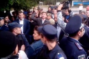 Олеся Довгого под крики 