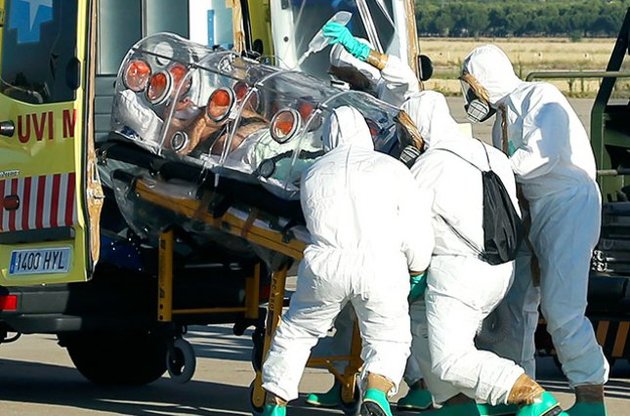 Лихоманка Ебола наблизилася до України