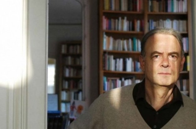 Нобелевскую по литературе получил француз Патрик Модиано