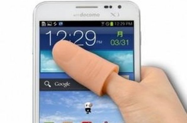 Японцы выпустили удлинитель пальца для больших смартфонов
