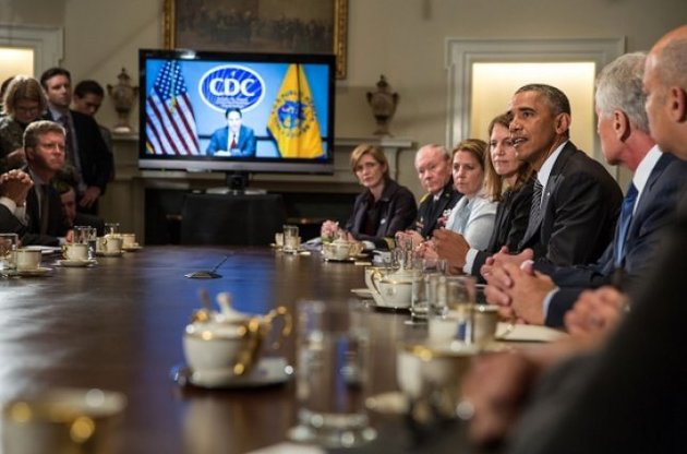 Обама созвал срочное совещание по борьбе с Эболой на территории США