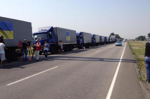 Україна просить допомогти довезти гуманітарку в Донбас