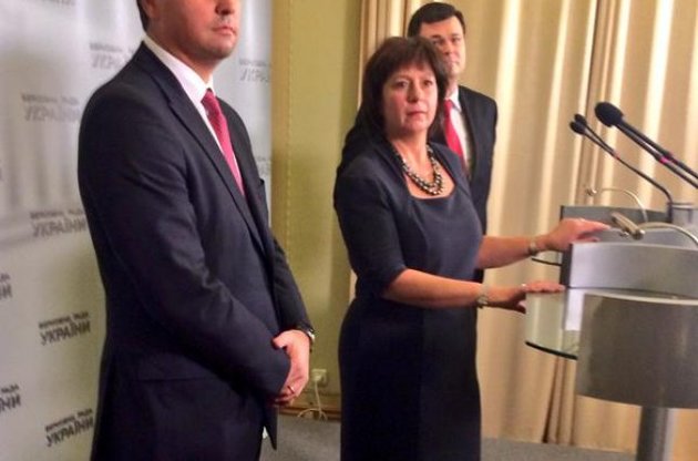 Зліва направо: міністр економіки Айварас Абрамавичус, міністр фінансів Наталія Яресько, міністр охорони здоров'я Олександр Квіташвілі