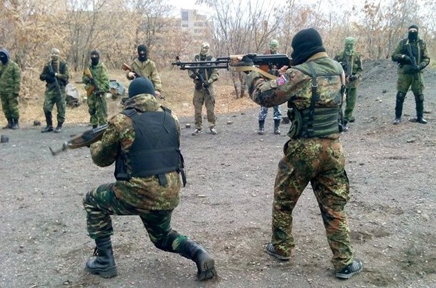 Очевидцы выложили в сеть видео похищения людей в Донецке