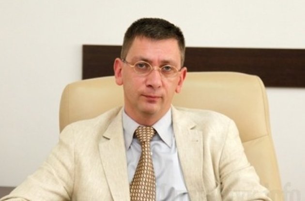 Яценюк хоче призначити головою УЗ чиновника, який "втік" від люстрації