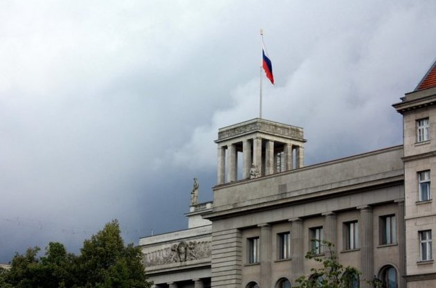 Посольство России хочет давать советы «правым» Германии