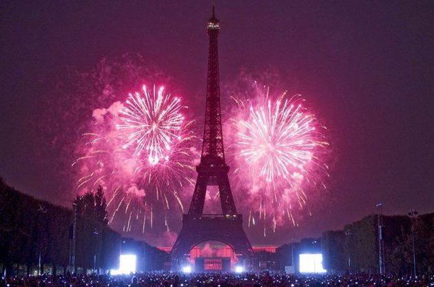 У Парижі панує смуток у розпал Нового року і Різдва, запевняють у RT