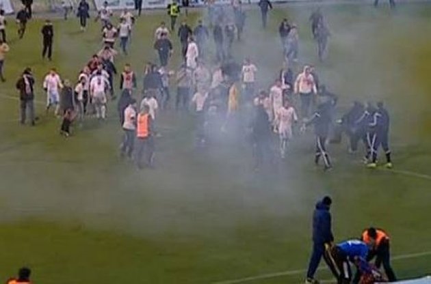 Болельщики "Волыни" сорвали матч с "Металлистом"